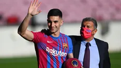 Foto: David Ramos/Getty Images | Ferran Torres foi apresentado na manhã desta segunda-feira,03.