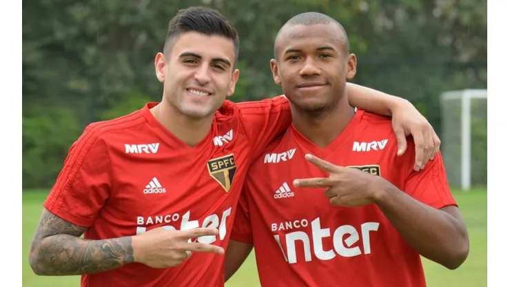 Foto: RUBENS CHIRI/SAOPAULOFC.NET - Liziero (à esq.) interessa a Medina para reforçar elenco do Inter para 2022
