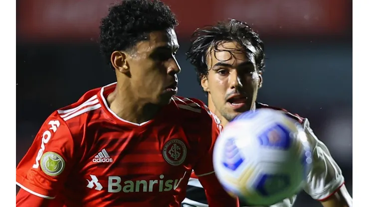 Foto: Marcello Zambrana/AGIF - Paulo Victor: avaliou os erros do Inter na reta final de 2021