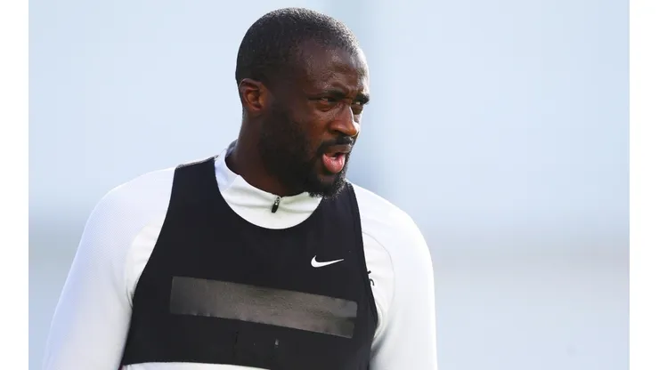 Photo by Matt McNulty - Manchester City/Manchester City FC via Getty Images | Yaya Touré acredita que Xavi precisa de tempo para colocar ordem no Barcelona