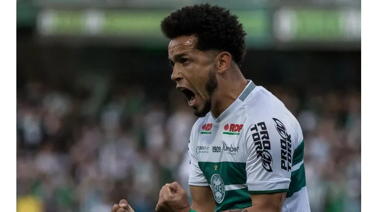 Foto: Robson Mafra/AGIF
