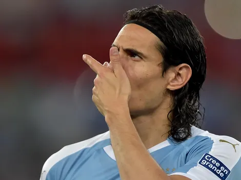 Técnico do Manchester United revela futuro de Cavani e gera alerta na torcida do Corinthians