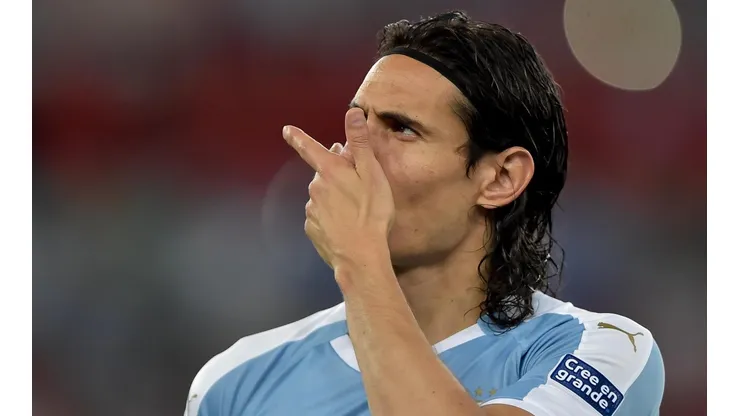 Foto: Thiago Ribeiro/AGIF - Cavani tem contrato com o United até junho de 2022