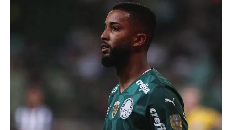 - Jorge chegou recentemente ao Palmeiras