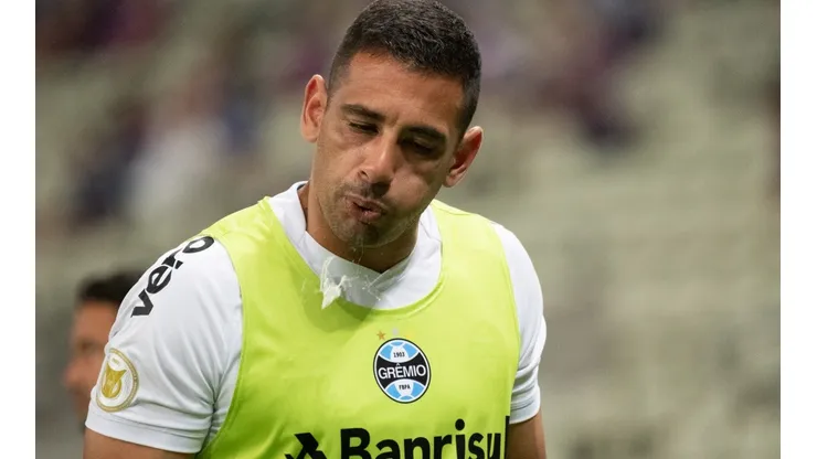 Foto: Kely Pereira/AGIF - Diego Souza fechou com o Grêmio e o Vasco busca um atacante