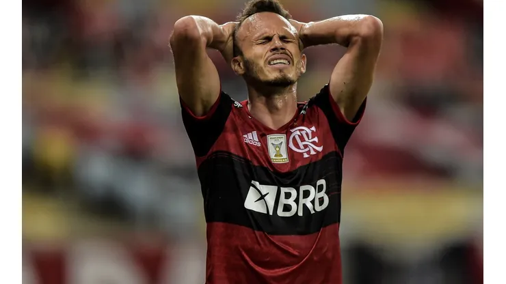 Foto: Thiago Ribeiro/AGIF - Renê entrou no radar do Santos, informa jornalista da ESPN, em seu último ano de contrato no Flamengo