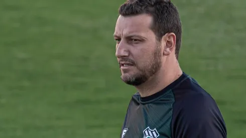 Foto: Rebeca Reis/AGIF - Elano: inspiração para jovem meia do Santos