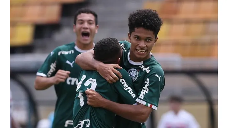 Fabio Menotti / Ag. Palmeiras - Jogadores do Palmeiras festejando gol