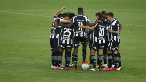 Bruna Prado/Getty Images/ Durcesio Mello, presidente do Botafogo, manda recado para a torcida: