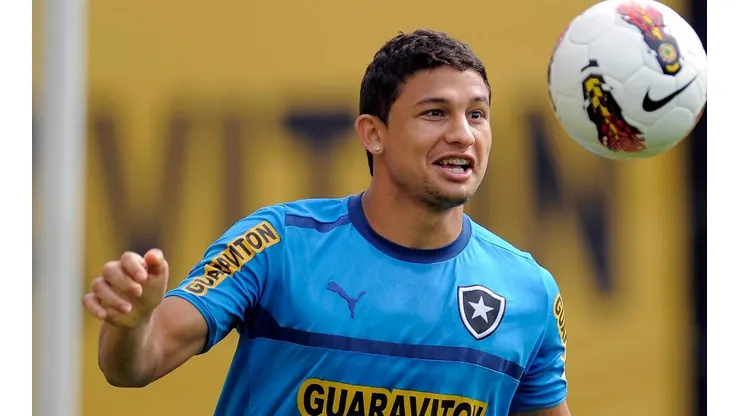 Foto: Fabio Castro/AGIF/Flickr do Botafogo - Livre no mercado, Elkeson interessa ao Botafogo para 2022