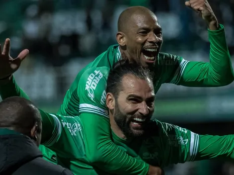 "Não renovou por R$ 15 mil"; Vasco aproveita racha no Coritiba e pode anunciar atacante