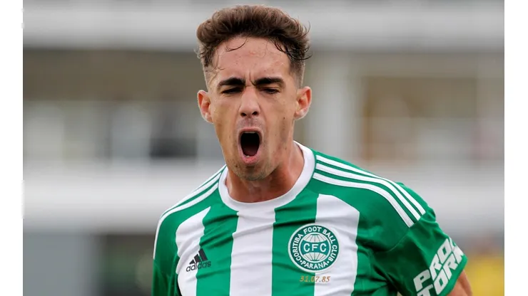Foto: Daniel Vorley/AGIF - Neto Berola, novo contratado do Ituano, quando atuava pelo Coritiba C
