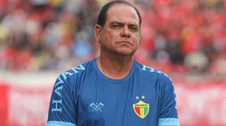Foto: (Flickr Oficial Brusque/Jefferson Alves / Brusque FC) - Waguinho Dias, técnico do Brusque, ganhou mais um reforço para o ataque