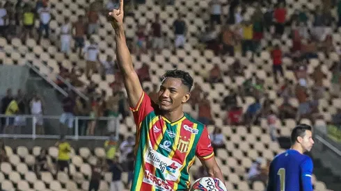 Foto: Ronald Felipe/AGIF - Maurício em ação pelo Sampaio