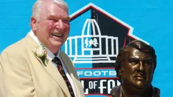 John Madden sendo introduzido ao Hall da Fama em 2006 (Getty Images)