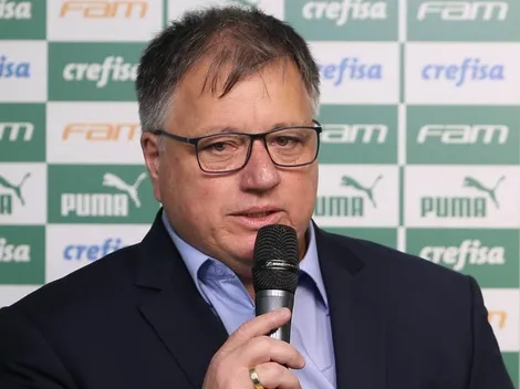 Após melar negociações com Huerta e Martínez, Anderson Barros estuda proposta por zagueiro peruano