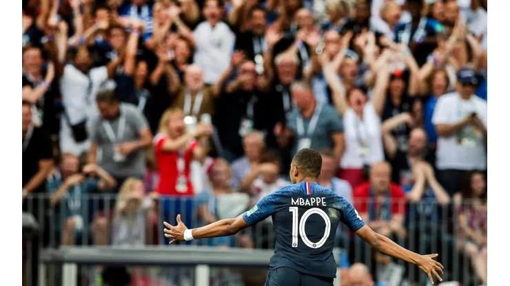 O atacante Mbappé (Foto: Ale Cabral/AGIF)