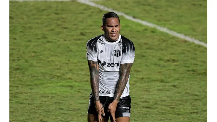 Foto: Thiago Ribeiro/AGIF BRASILEIRO A 2021, FLUMINENSE X CEARA