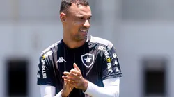 Foto: Vitor Silva/Botafogo/Divulgação - Gilvan: deixou o Botafogo após o término da temporada