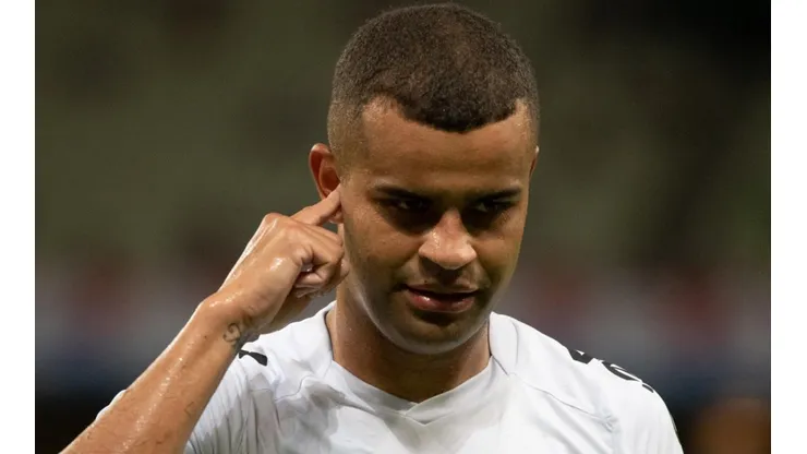 Foto: Kely Pereira/AGIF - Alisson está confirmado para 2022 no São Paulo.