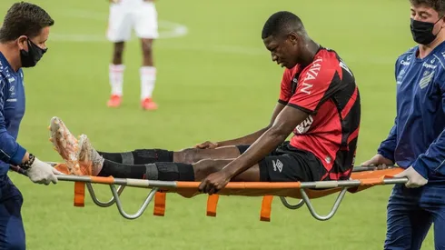Foto: Robson Mafra/AGIF - Matheus Babi: atacante vem se recuperando de lesão e deve reforçar o Athletico no meio do ano