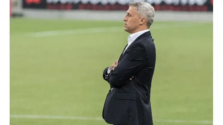 Robson Mafra/AGIF/ Livre no mercado da bola após treinar o São Paulo, Hernán Crespo está na mira de dois clubes