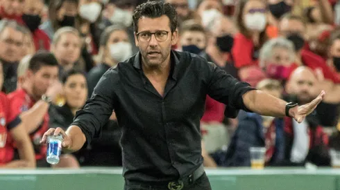 Foto: Robson Mafra/AGIF - Alberto Valentim técnico do Athletico-PR