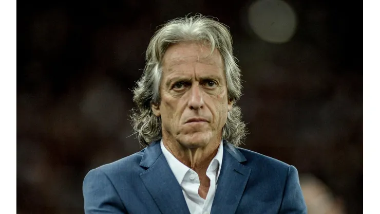 Foto: Allan Carvalho/AGIF | Jorge Jesus não é tido como o plano, mas é uma das principais opções do Flamengo
