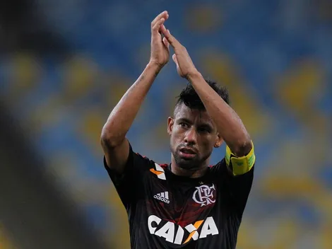 Léo Moura se rende ao talento de meio-campista revelado pelo Flamengo