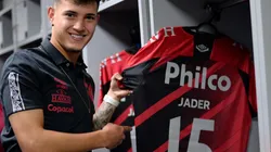 Foto: Fabio Wosniak/athletico.com.br - Jader é assediado pelo Barcelona, por isso Athletico não se interessa em empréstimo do meia ao Sport