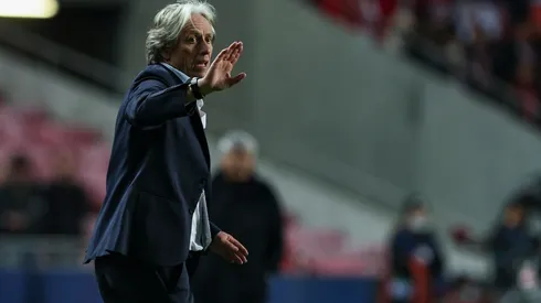 Jorge Jesus não ficou contente com a decisão tomada pelo Flamengo; técnico não deve deixar o Benfica agora