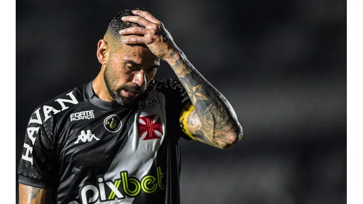 Foto: Thiago Ribeiro/AGIF - Leandro Castan em ação pelo Vasco