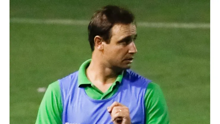 Foto: (Rafael Vieira/AGIF) - Felipe Conceição deve ganhar seu sexto reforço na Chapecoense
