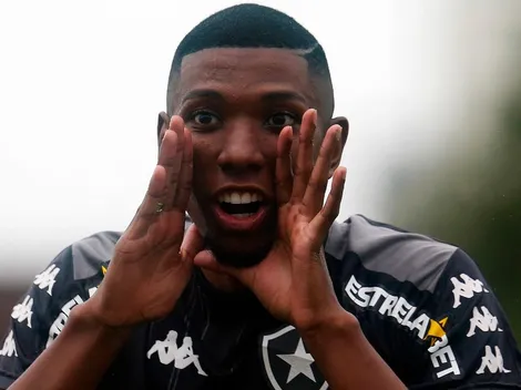 Corinthians coloca Kanu como prioridade e sinaliza envolver jogador de seu elenco em negociação