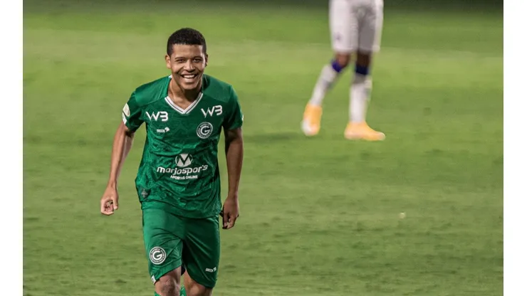 Foto: Heber Gomes/AGIF | Vinicius Lopes marcou cinco gols em 18 jogos que disputou na temporada 2021 pelo Esmeraldino