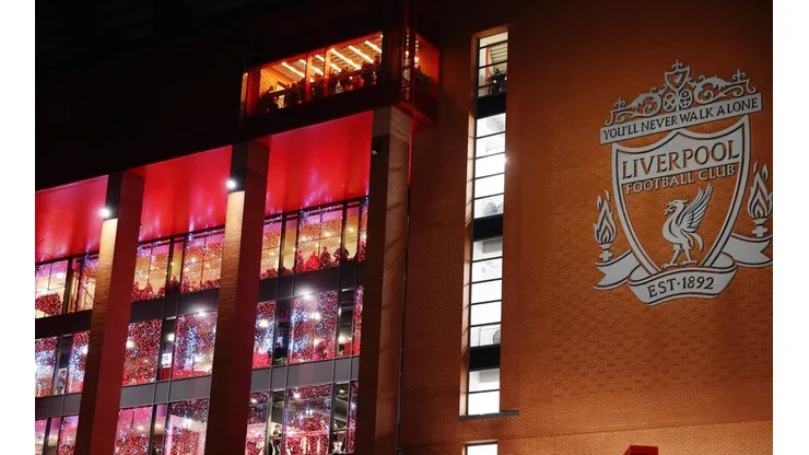 Jogo seria disputado no Anfield, estádio do Liverpool (Foto: Getty Images)