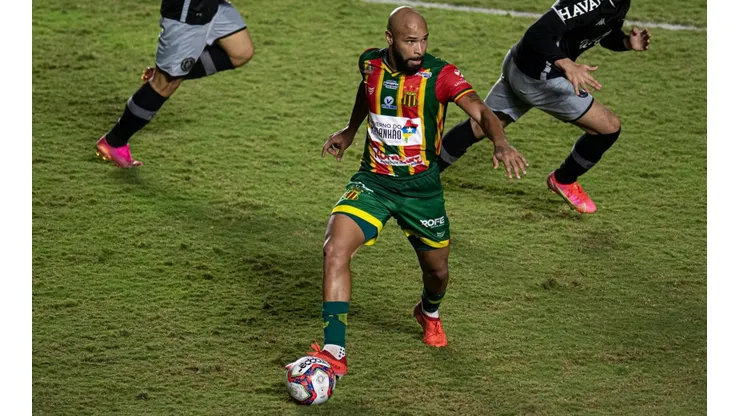 Foto: Jorge Rodrigues/AGIF - Paulo Sérgio estava no Sampaio Corrêa antes de chegar ao Manaus