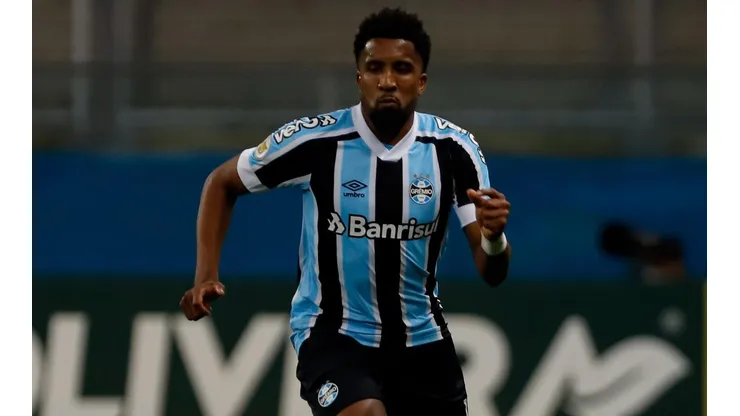 Foto: Maxi Franzoi/AGIF - Cortez: não teve seu contrato renovado com o Grêmio