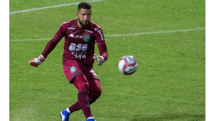 Foto: (Robson Mafra/AGIF) - Rafael Martins teve seu contrato prorrogado pela diretoria do Guarani
