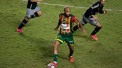 Jorge Rodrigues/AGIF - Paulo Sérgio, zagueiro do Manaus