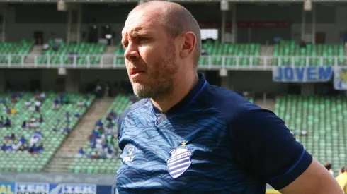 Foto: Fernando Moreno/AGIF - Mozart, treinador do CSA