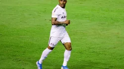 Foto: Rafael Vieira/AGIF | Douglas Costa tem futuro indefinido no Grêmio
