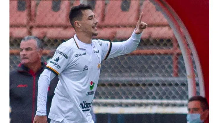 Foto: Diogo Reis/AGIF - Claudinho renova por mais dois anos no Criciúma