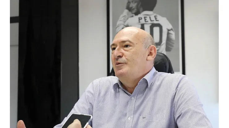 Foto: Pedro Ernesto Guerra Azevedo/Santos FC/Divulgação - Rueda: confirmou a chegada de meia no Santos