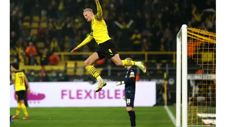 Borussia Dortmund v SpVgg Greuther F�rth - Bundesliga
