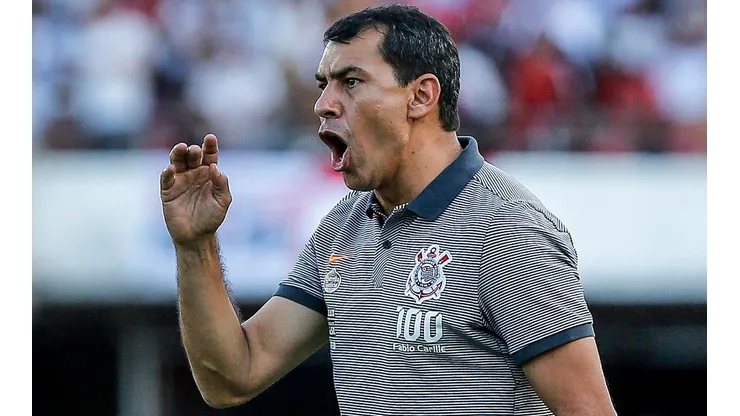 Foto: Ale Cabral/AGIF - Carille era o técnico quando o defensor chegou ao Corinthians.