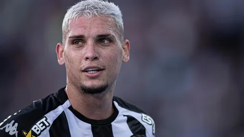 Foto: Jorge Rodrigues/AGIF - Rafael Navarro se despede do Botafogo rumo ao Palmeiras