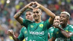 Élton é o quarto maior artilheiro da história do Cuiabá (Foto: AssCom Dourado)