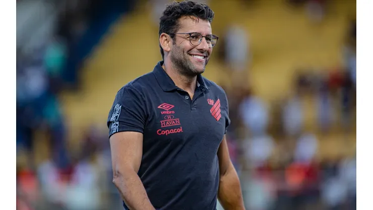 Foto: Diogo Reis/AGIF | Alberto Valentim pediu contratação de titular do Bahia