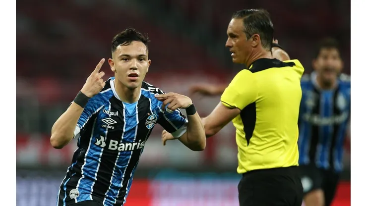 Diego Vara-Pool/Getty Images - Pepê, quando ainda defendia o Grêmio